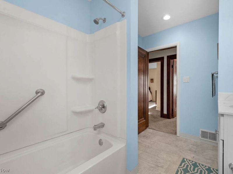 17311 Westdale Avenue, Cleveland, OH 44135 Photo 20