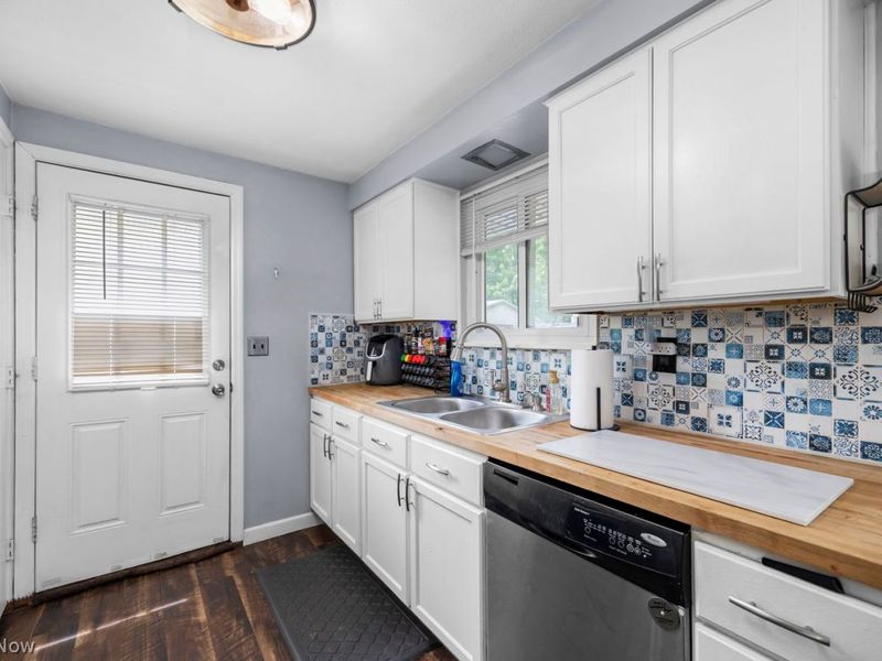 5654 Olive Avenue, North Ridgeville, OH 44039 Photo 15