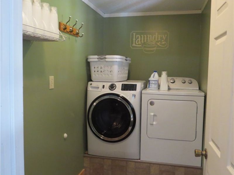 205 E. Main St. , South Amherst, OH 44001 Photo 19