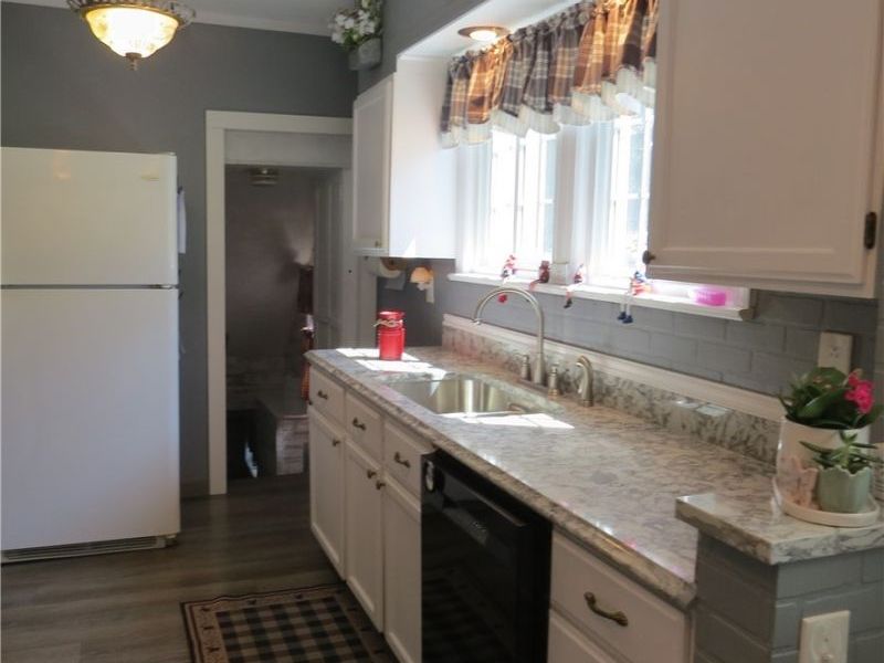 205 E. Main St. , South Amherst, OH 44001 Photo 25