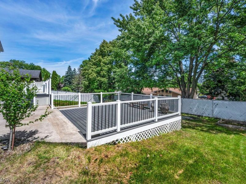 13988 Bennington Boulevard, Middleburg Heights, OH 44130 Photo 37