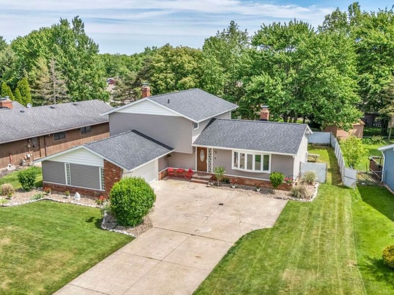 13988 Bennington Boulevard, Middleburg Heights, OH 44130 Photo 43