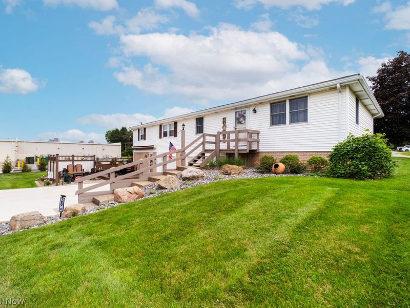 720 Springfield Road , Unit C, Columbiana, OH 44408 Photo 3