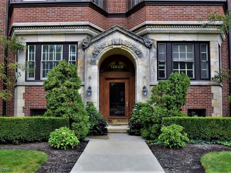 13805 Shaker Boulevard, Unit 1B, Cleveland, OH 44120 Photo 2