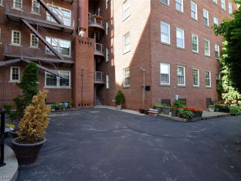 13805 Shaker Boulevard, Unit 1B, Cleveland, OH 44120 Photo 29