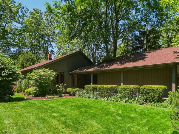 480 Dover Center Rd , Bay Village, OH 44140