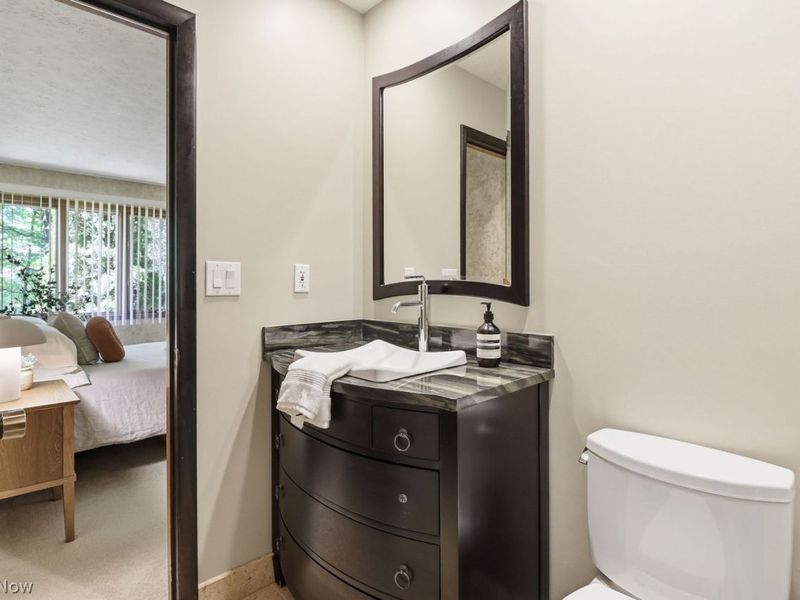 480 Dover Center Rd , Bay Village, OH 44140 Photo 29