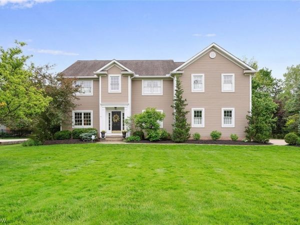 58 Brandywine Drive , Hudson, OH 44236