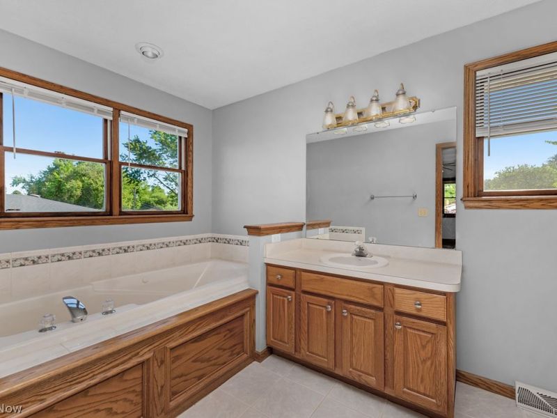 16221 Windsor Drive, Strongsville, OH 44136 Photo 25