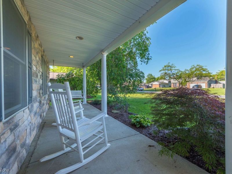 16221 Windsor Drive, Strongsville, OH 44136 Photo 3