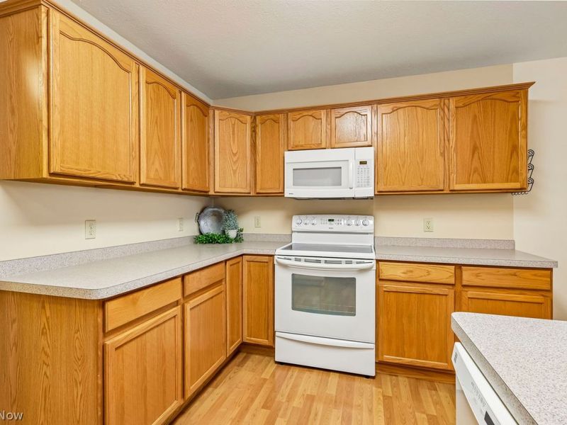 2001 Marsh Lane , Painesville, OH 44077 Photo 28