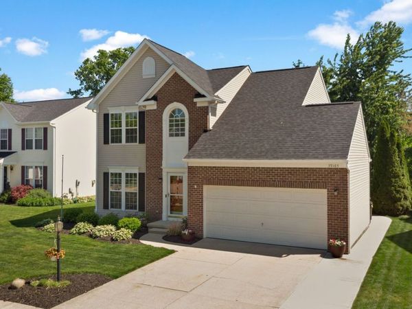 39165 Woodland Trail , Avon, OH 44011