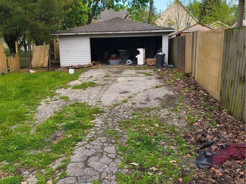 5910 Cable Avenue , Cleveland, OH 44127 Photo 3