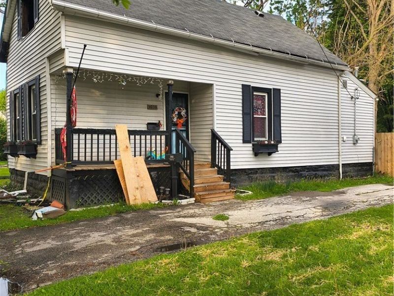 5910 Cable Avenue , Cleveland, OH 44127 Photo 6