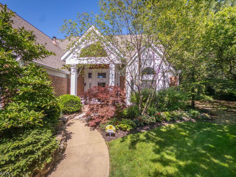 3592 Sparrow Pond Circle , Akron, OH 44333 Photo 1