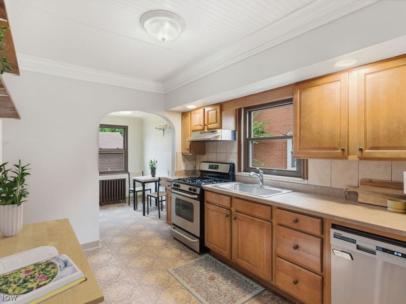 16111 Chatfield Avenue, Cleveland, OH 44111 Photo 11