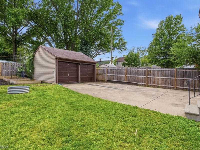 16111 Chatfield Avenue, Cleveland, OH 44111 Photo 36