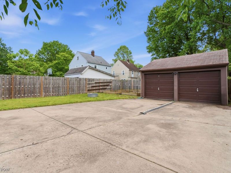 16111 Chatfield Avenue, Cleveland, OH 44111 Photo 37