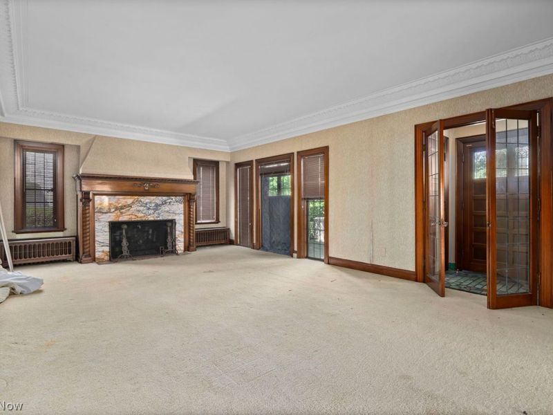 1021 Park Avenue, Elyria, OH 44035 Photo 2