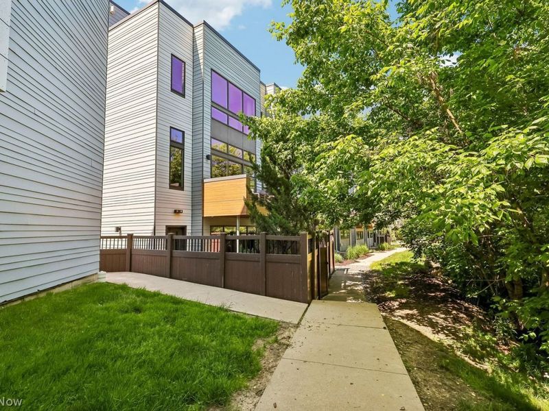 18875 Riversouth Terrace , Unit 27, Fairview Park, OH 44126 Photo 1
