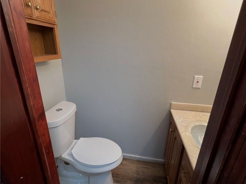 569 Bartow Lane, Richmond Heights, OH 44143 Photo 8