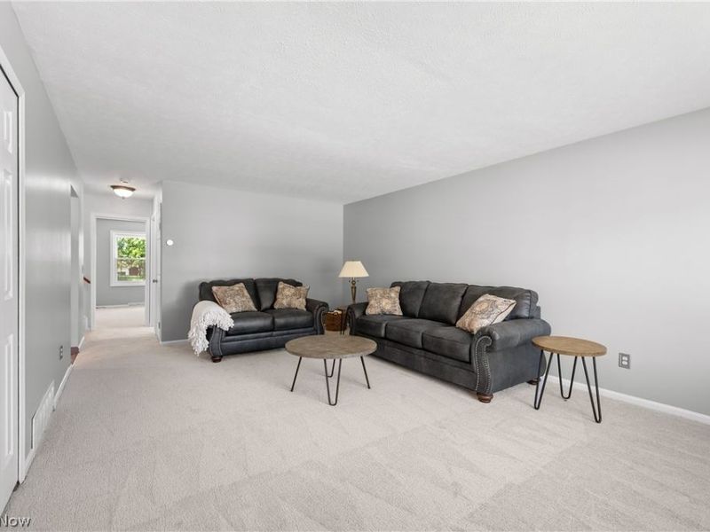 541 Orchardview Avenue, Seven Hills, OH 44131 Photo 11