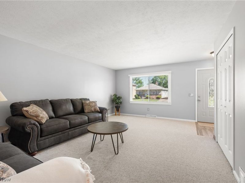 541 Orchardview Avenue, Seven Hills, OH 44131 Photo 14