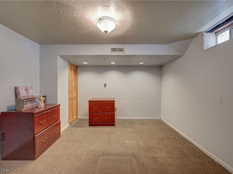 541 Orchardview Avenue, Seven Hills, OH 44131 Photo 33