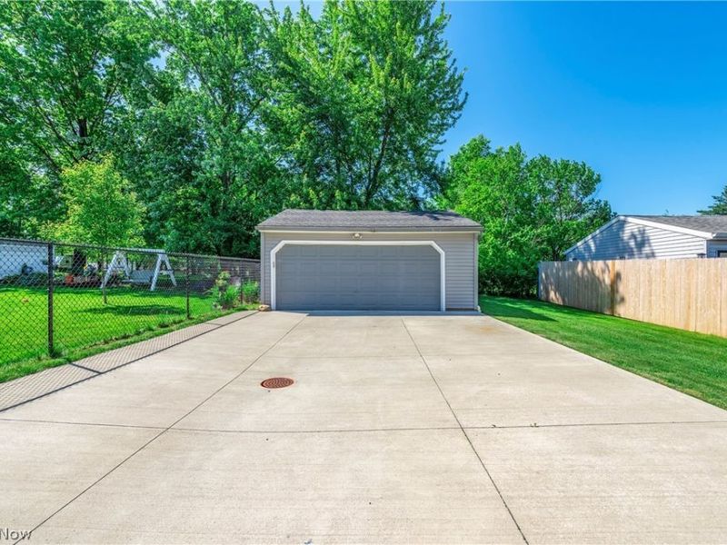 541 Orchardview Avenue, Seven Hills, OH 44131 Photo 41