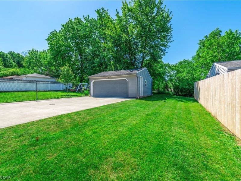 541 Orchardview Avenue, Seven Hills, OH 44131 Photo 45