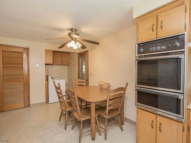 468 High Street, Elyria, OH 44035 Photo 10