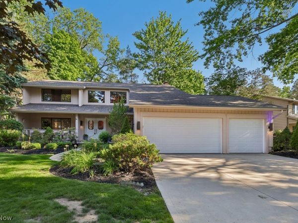 2121 Kingsborough Drive , Painesville, OH 44077