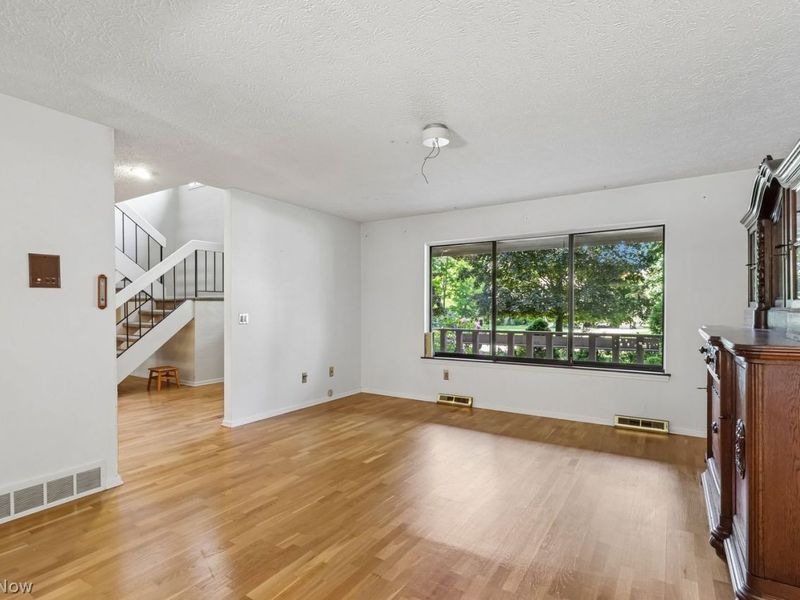 2121 Kingsborough Drive, Painesville, OH 44077 Photo 8