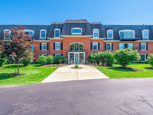 22701 Center Ridge Road , Unit 314, Rocky River, OH 44116