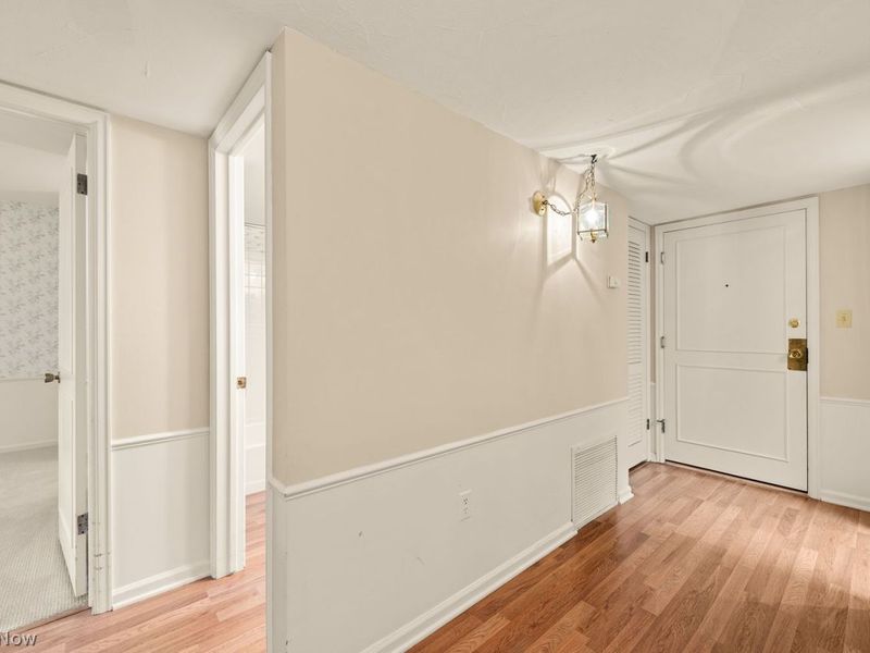 22701 Center Ridge Road , Unit 314, Rocky River, OH 44116 Photo 6