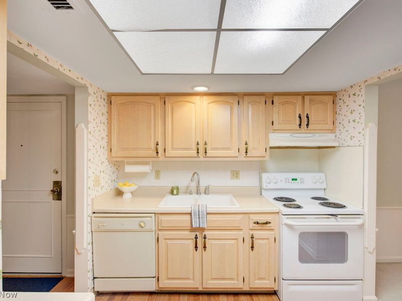 22701 Center Ridge Road , Unit 314, Rocky River, OH 44116 Photo 9