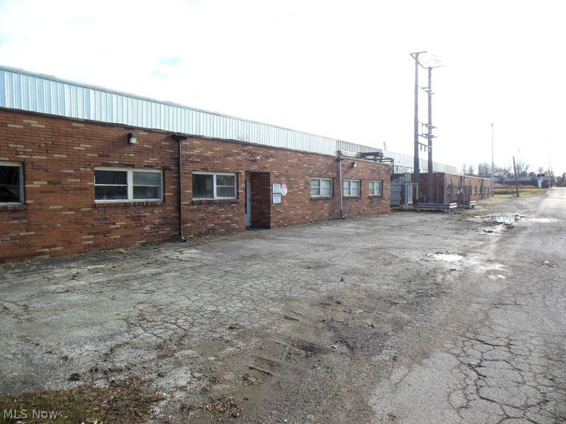 821 Clark St , Conneaut, OH 44030 Photo 2