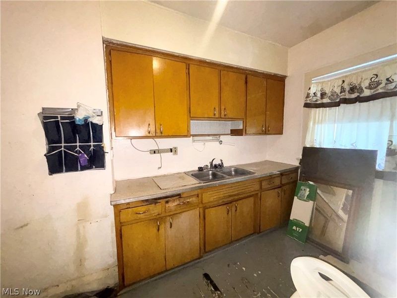 1538 Eddington Road, East Cleveland, OH 44118 Photo 13
