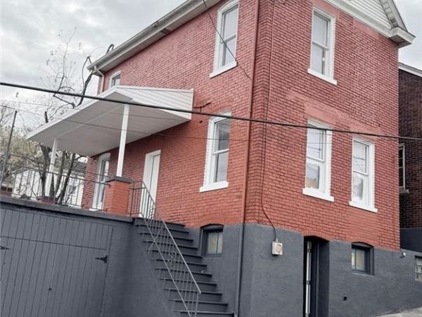 1016 Mcmahon Ave, Monessen, PA 15062