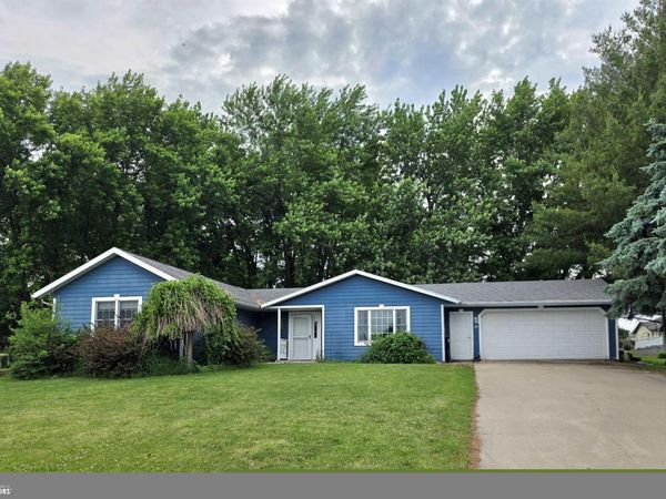 2505 Delaware Drive, Webster City, IA 50595
