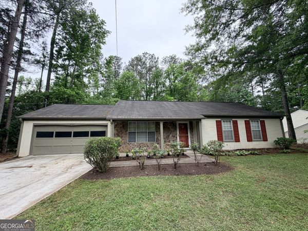 250 Winona Drive, Fayetteville, GA 30214