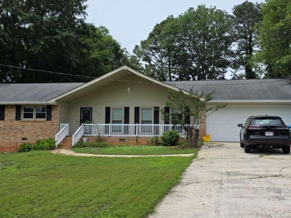 5201 Vivid Drive, Stone Mountain, GA 30087