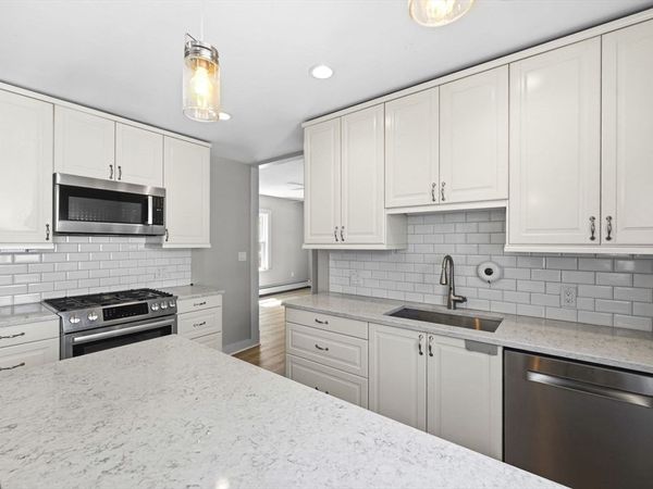 24 Cameron, Unit 2, Cambridge, MA 02140