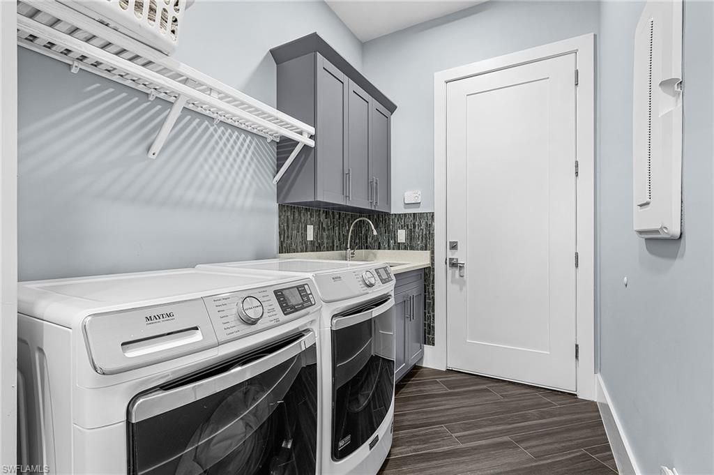 8800 Woodgate Manor Ct, Fort Myers, FL 33908 Photo