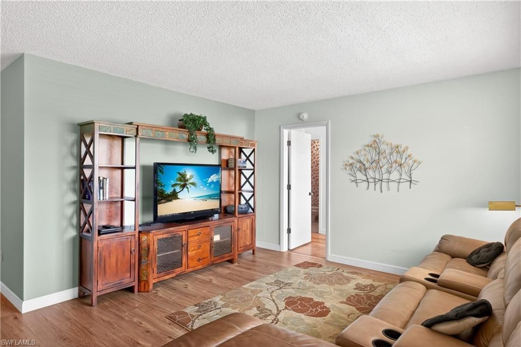 1502 Myerlee Country Club Blvd, Fort Myers, FL 33919 Photo