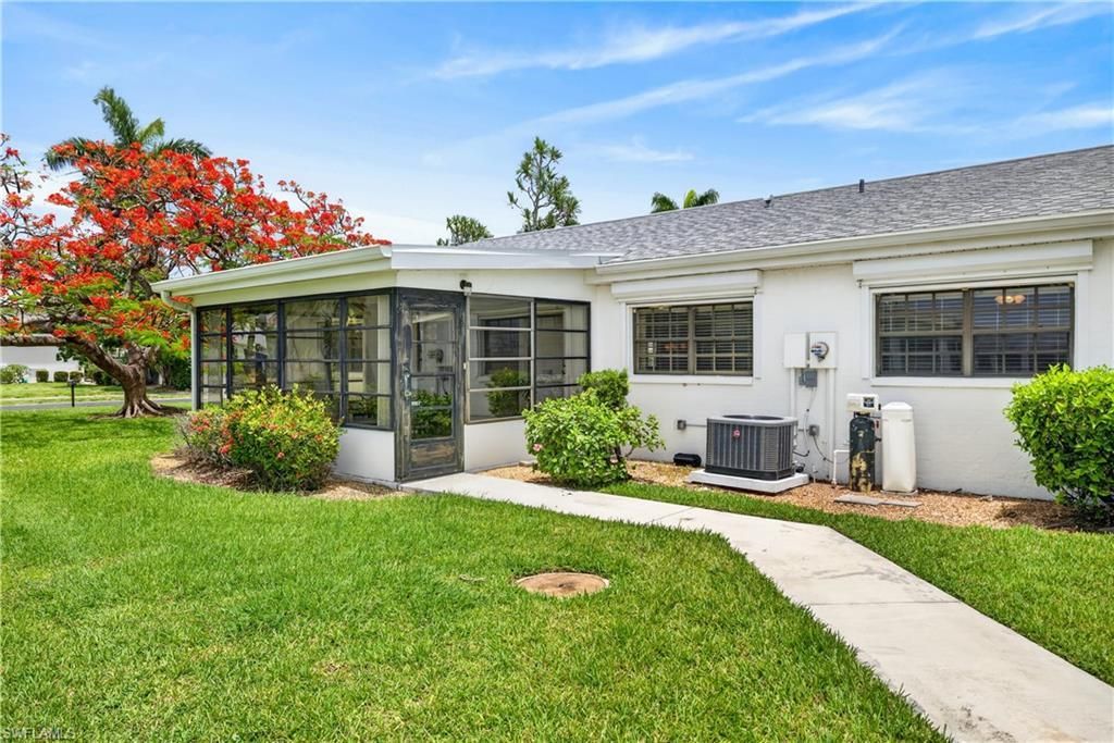1502 Myerlee Country Club Blvd, Fort Myers, FL 33919 Photo