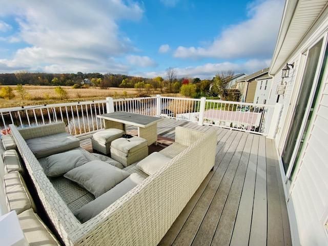 12300 Pineridge Way N, Dayton, MN 55327