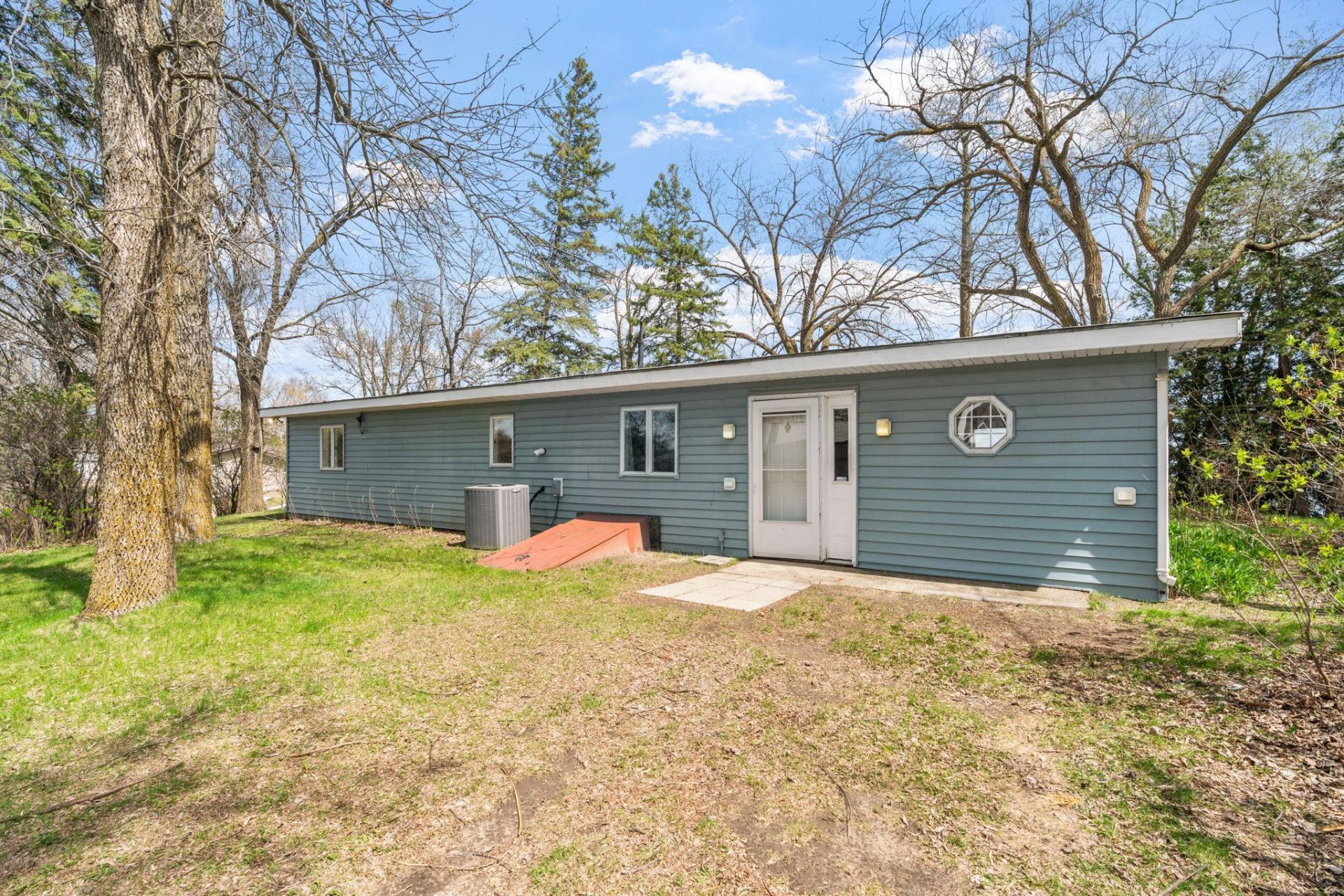 32818 742nd Avenue , South Haven, MN 55382