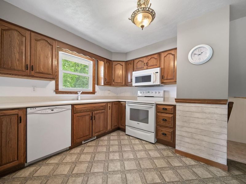9220 Mount Gilead Road, Fredericktown, OH 43019 Photo 8