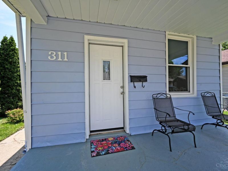 311 W Vine Street, Reading, OH 45215 Photo 4